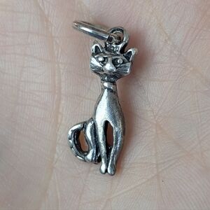 Silver 925 Stamped Cat Pendant